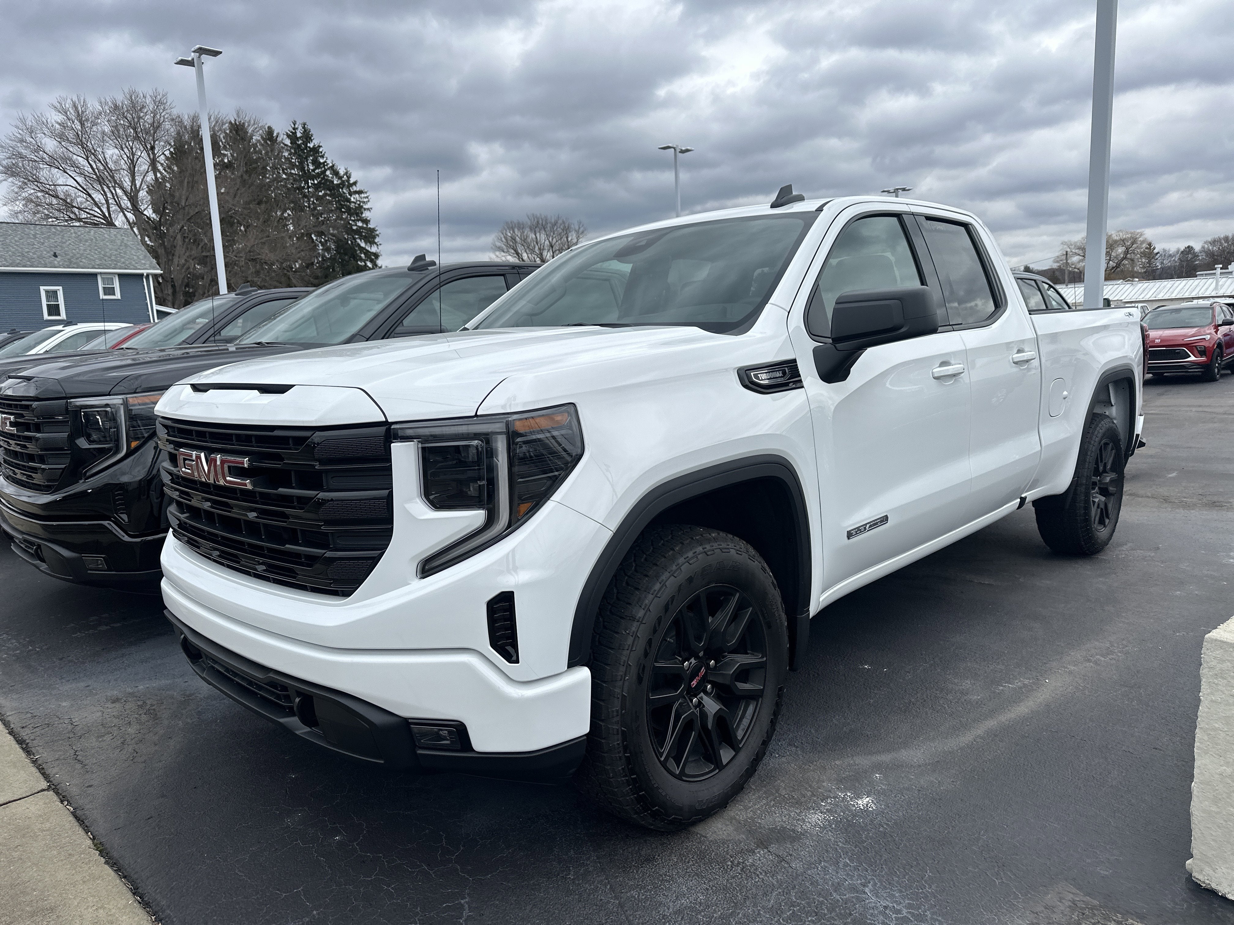 2026 GMC Sierra 1500 Elevation
