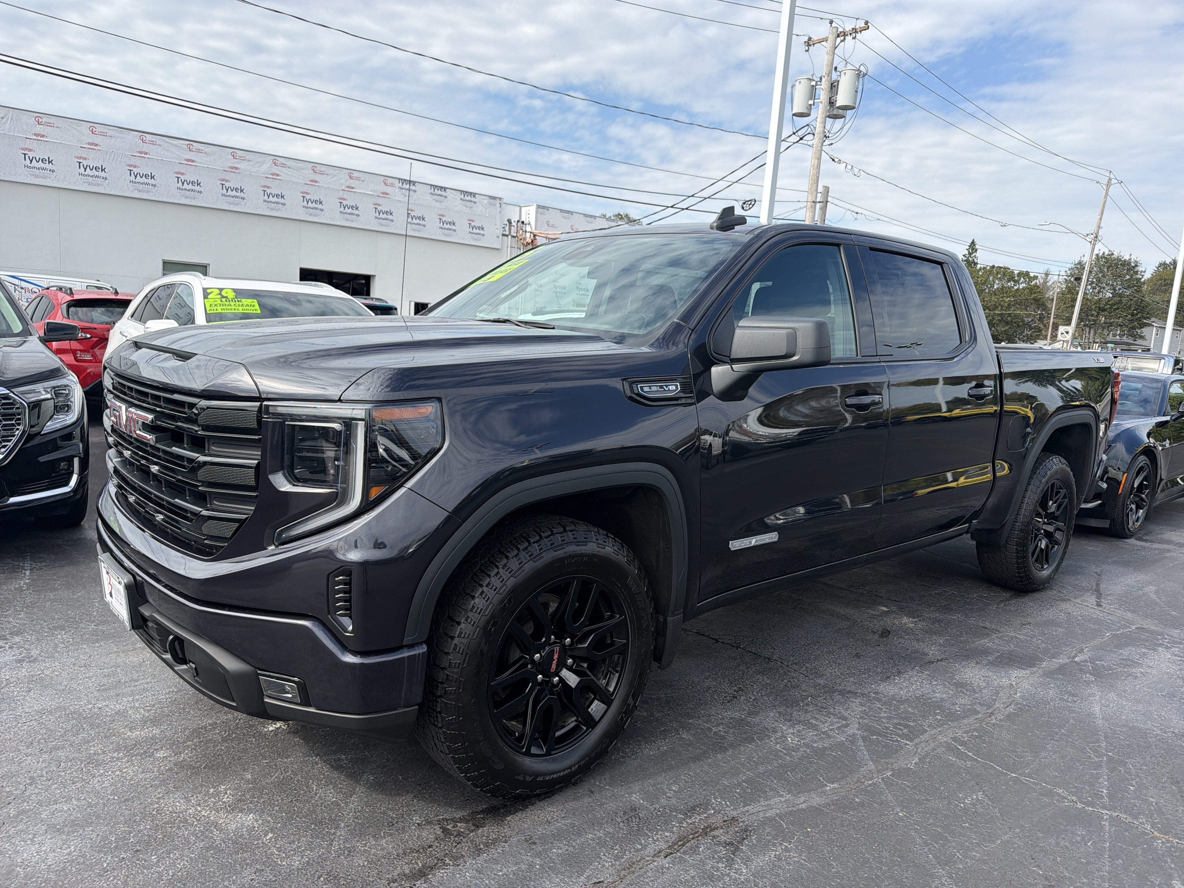2025 GMC Sierra 1500 Elevation