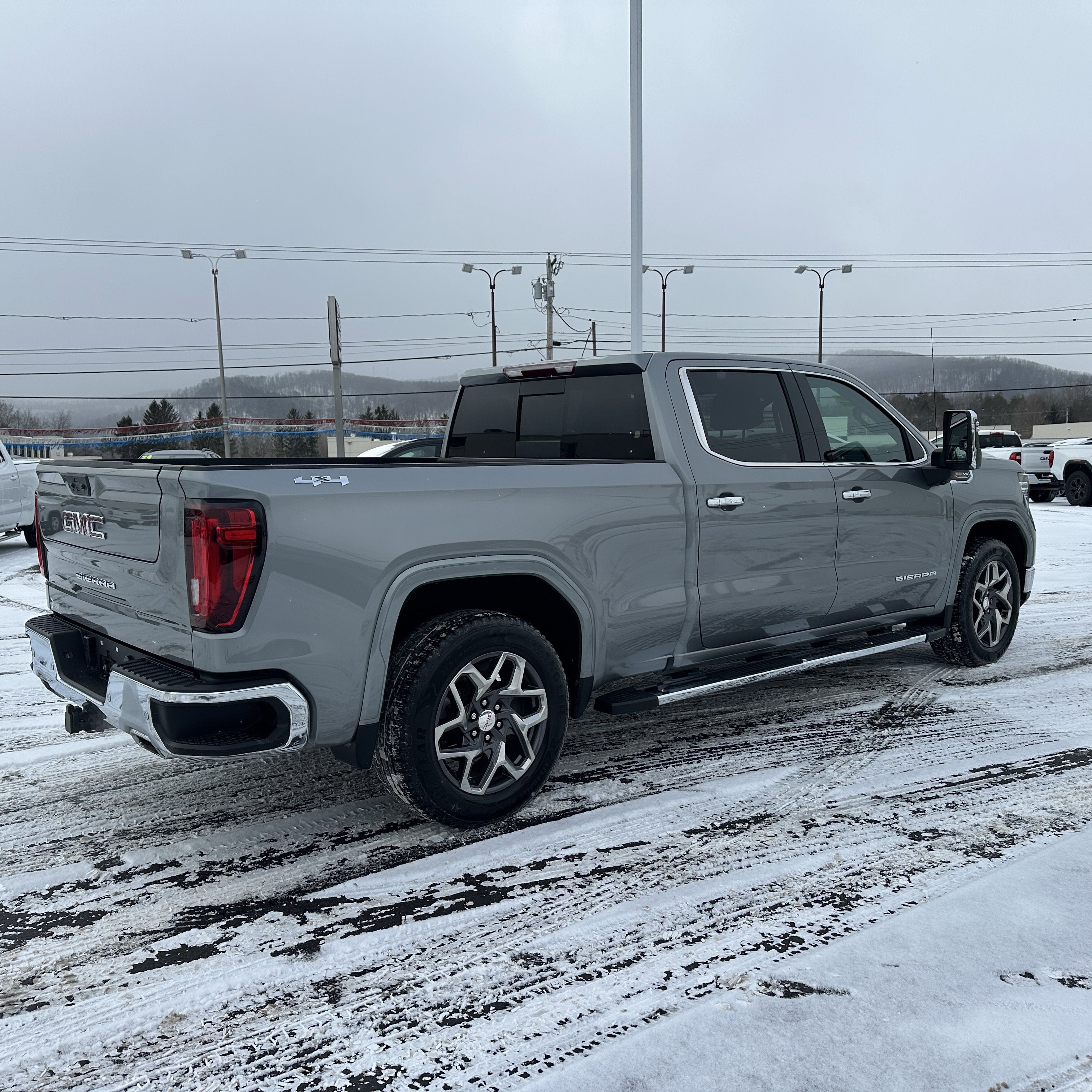 2023 GMC Sierra 1500 SLT