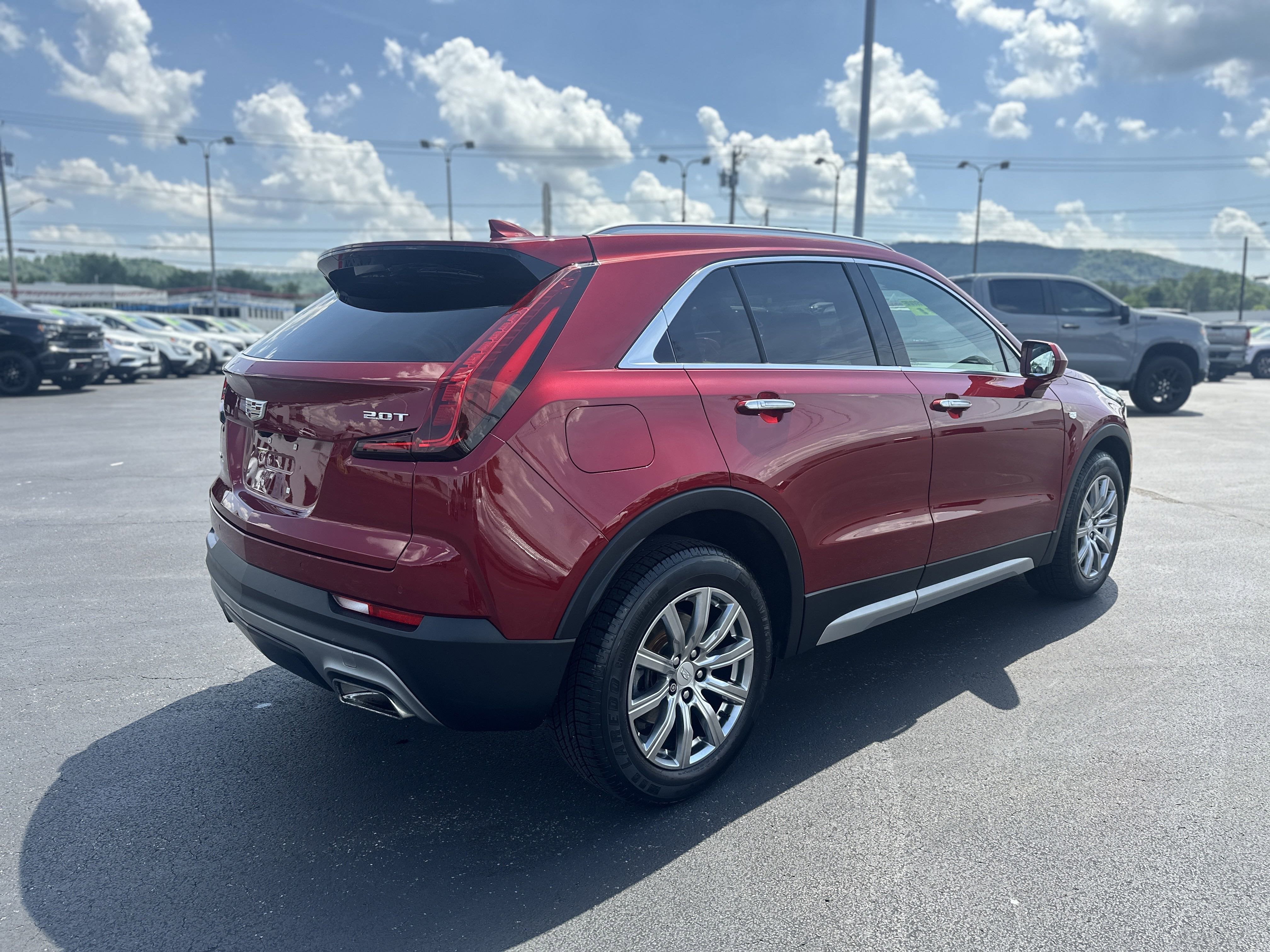 2019 Cadillac XT4 AWD Premium Luxury