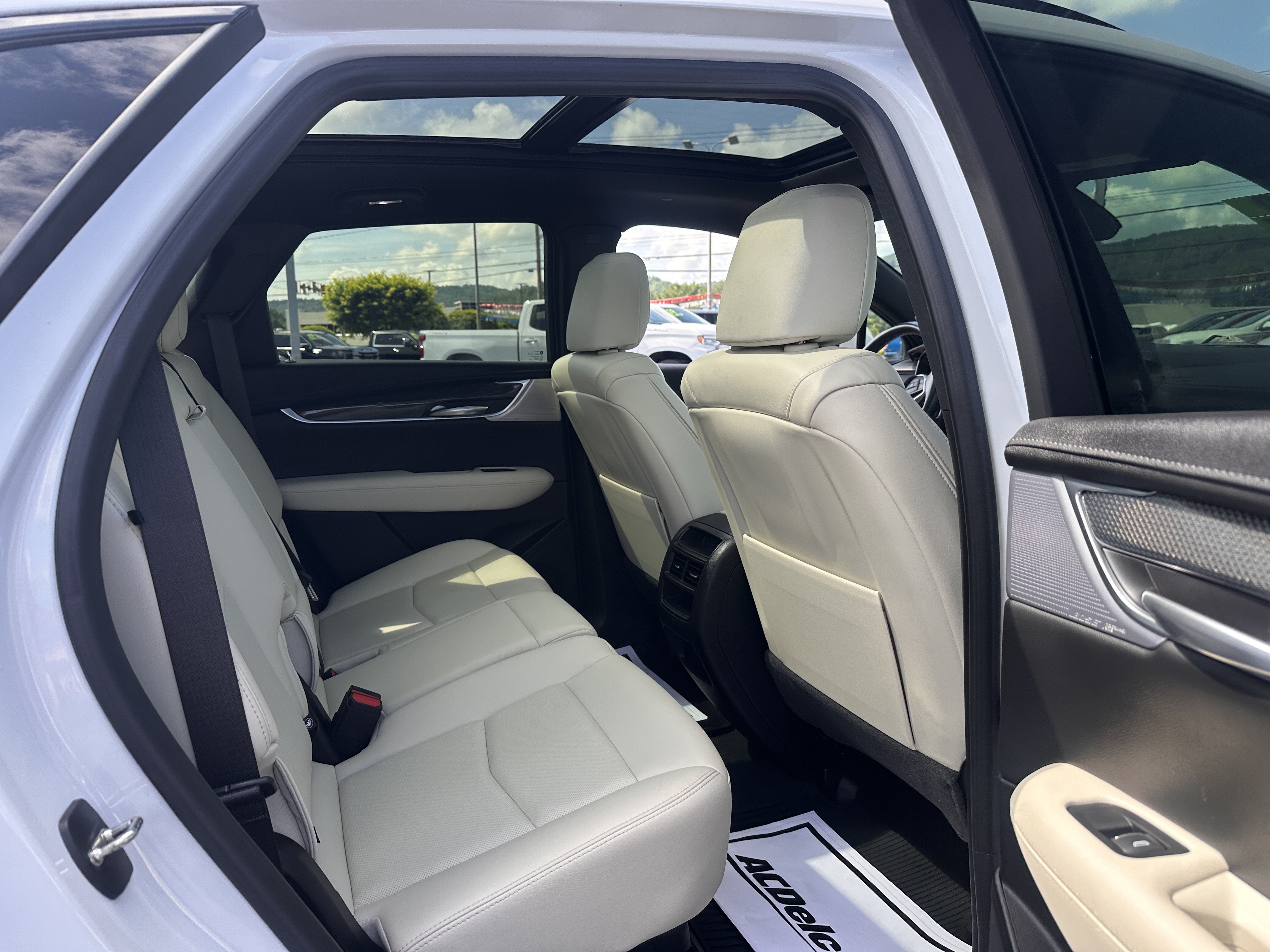2024 Cadillac XT5 Sport