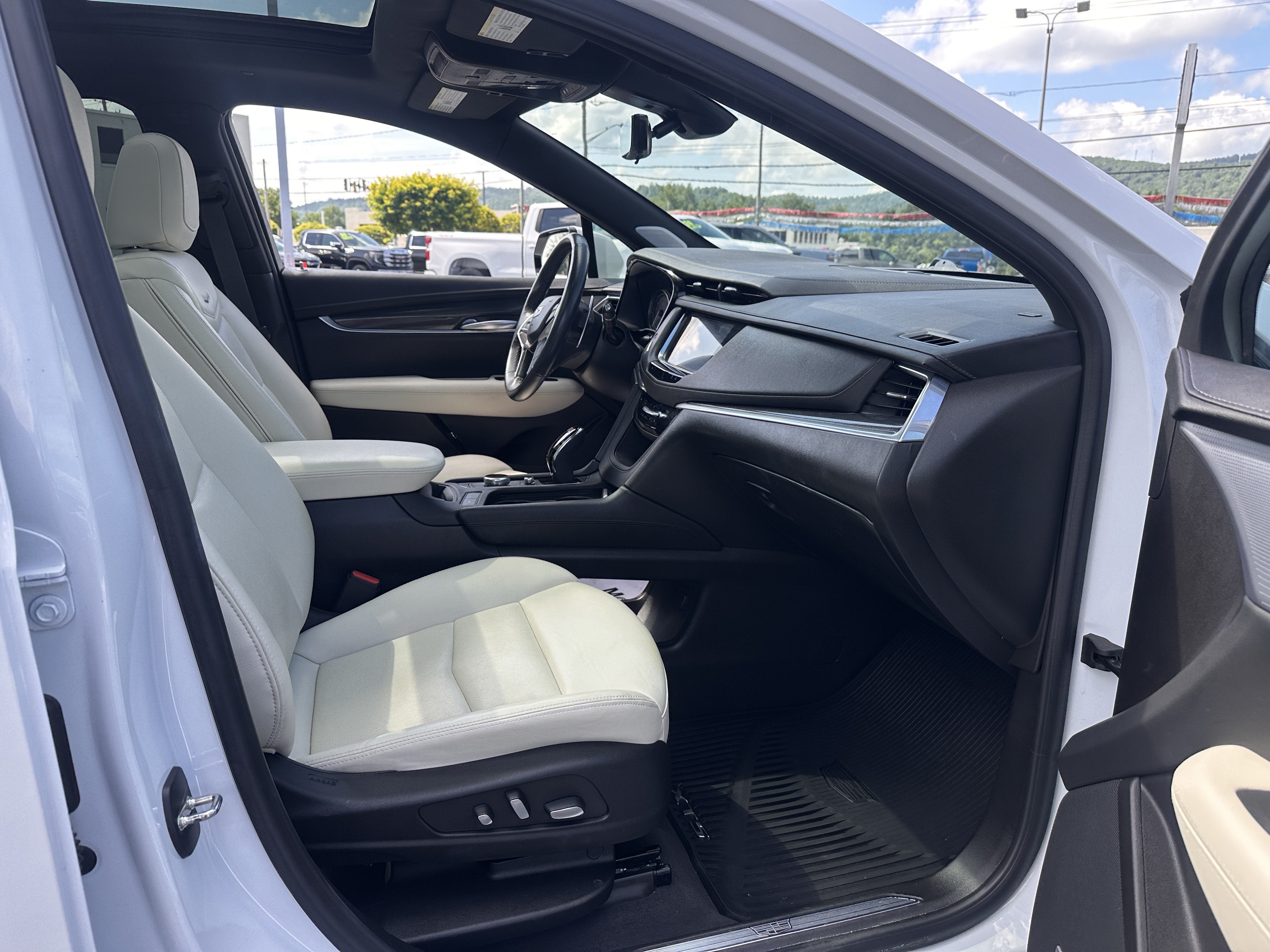 2024 Cadillac XT5 Sport