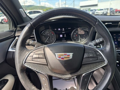 2024 Cadillac XT5 Sport