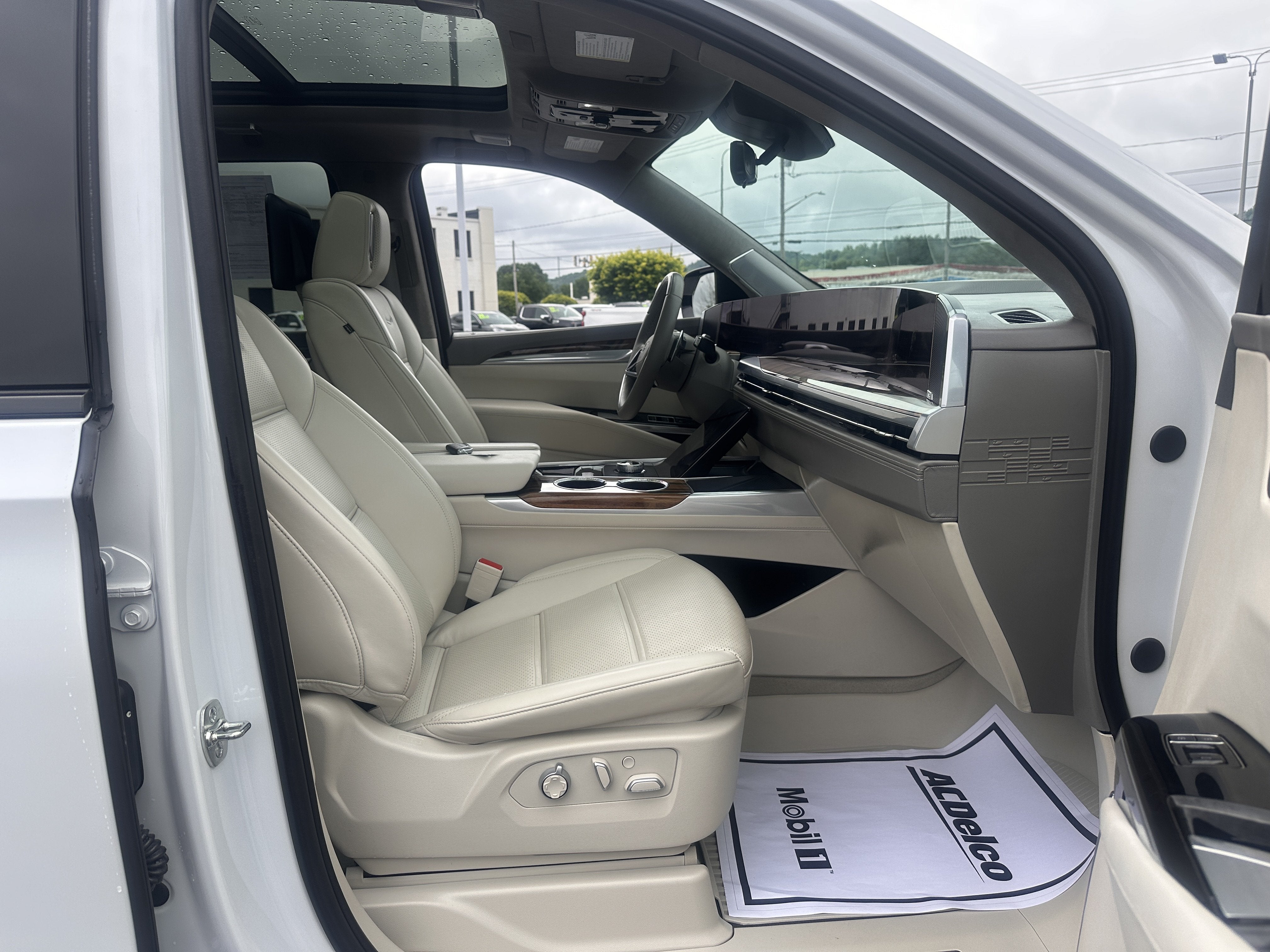 2025 Cadillac Escalade Sport Platinum