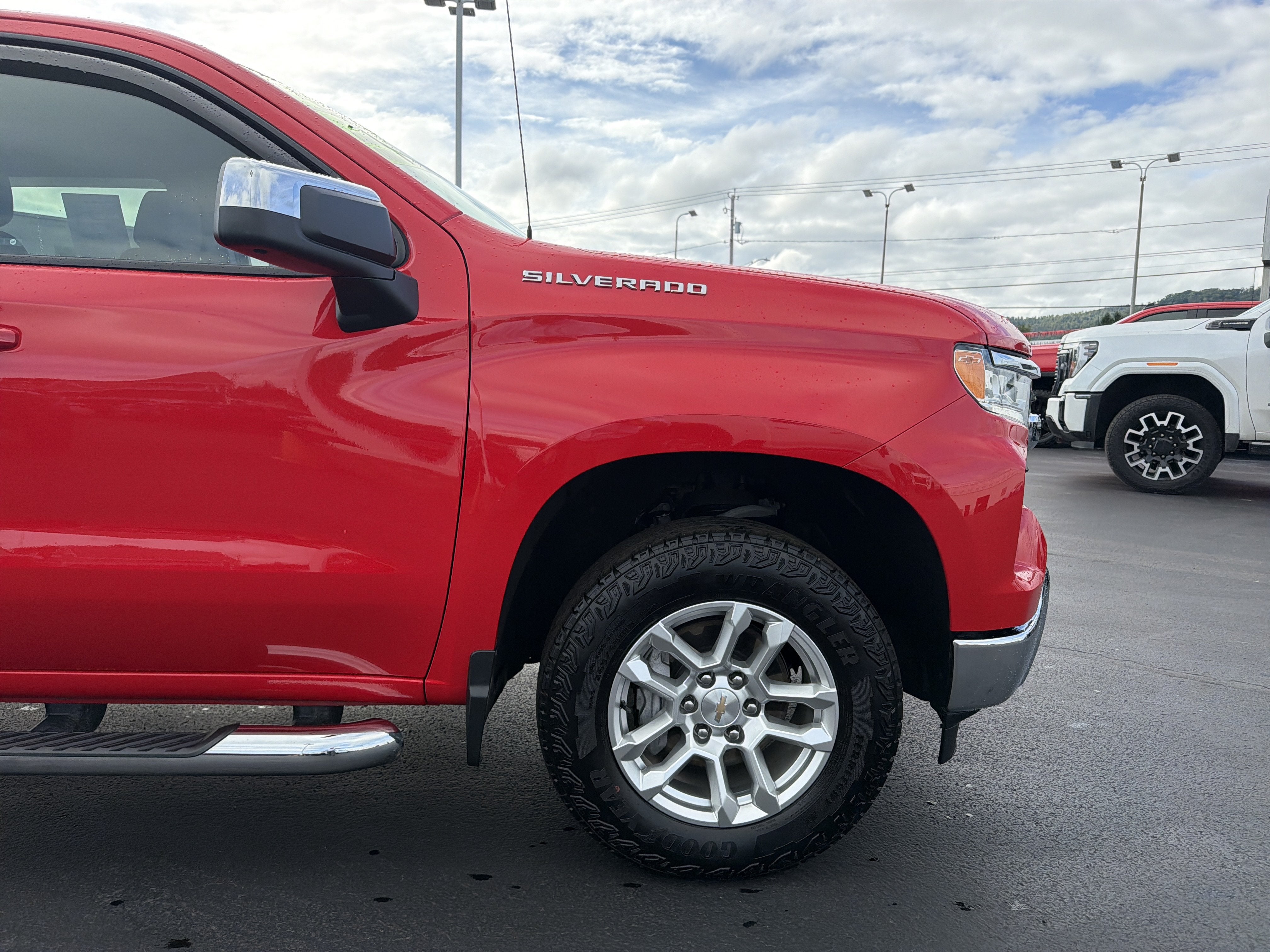2024 Chevrolet Silverado 1500 LT (2FL)