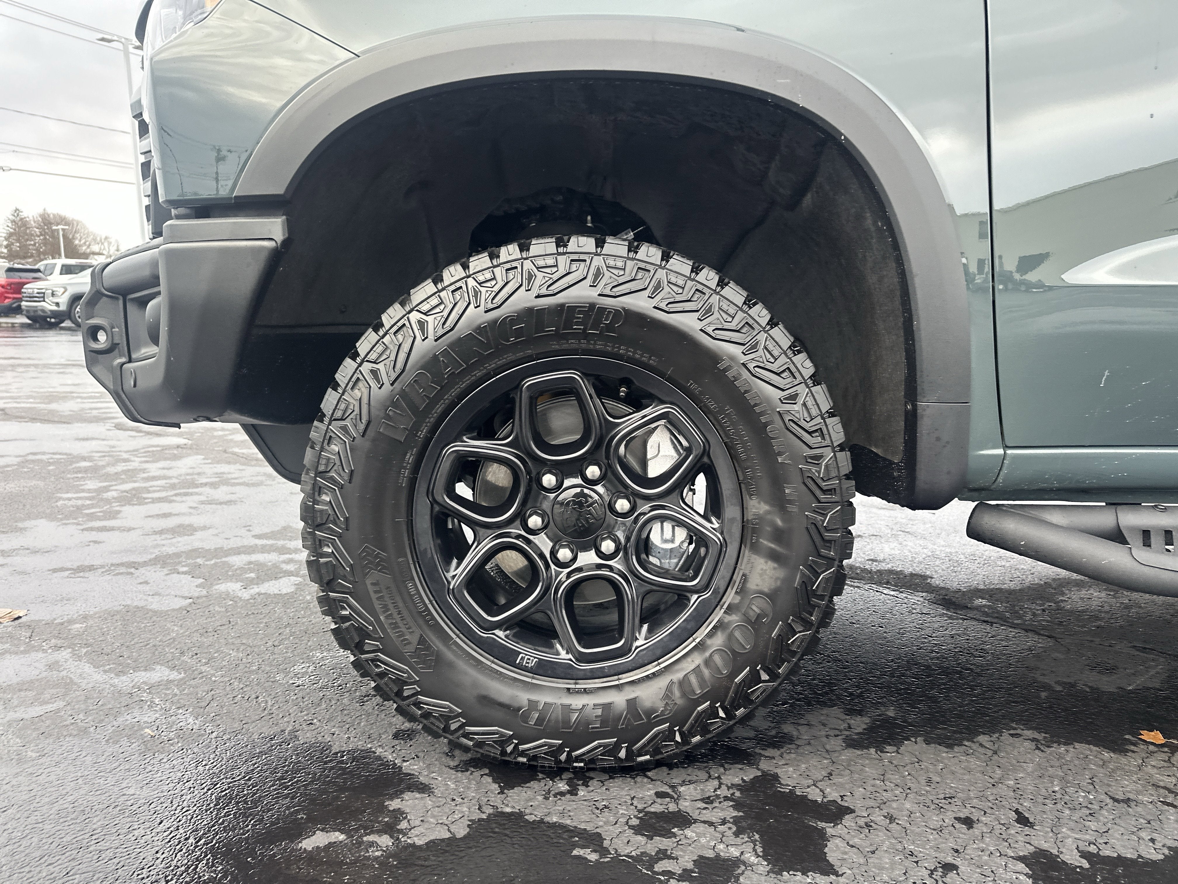 2025 Chevrolet Silverado 1500 ZR2