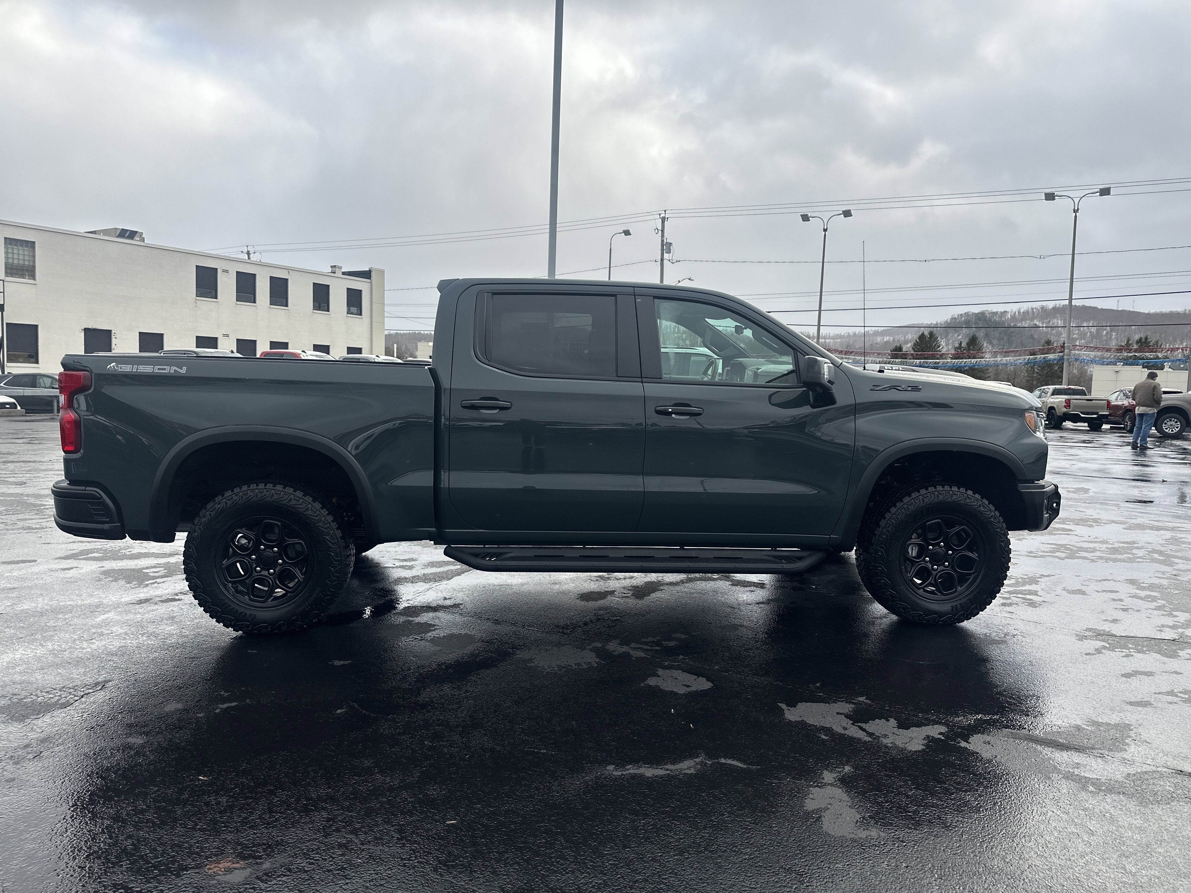 2025 Chevrolet Silverado 1500 ZR2