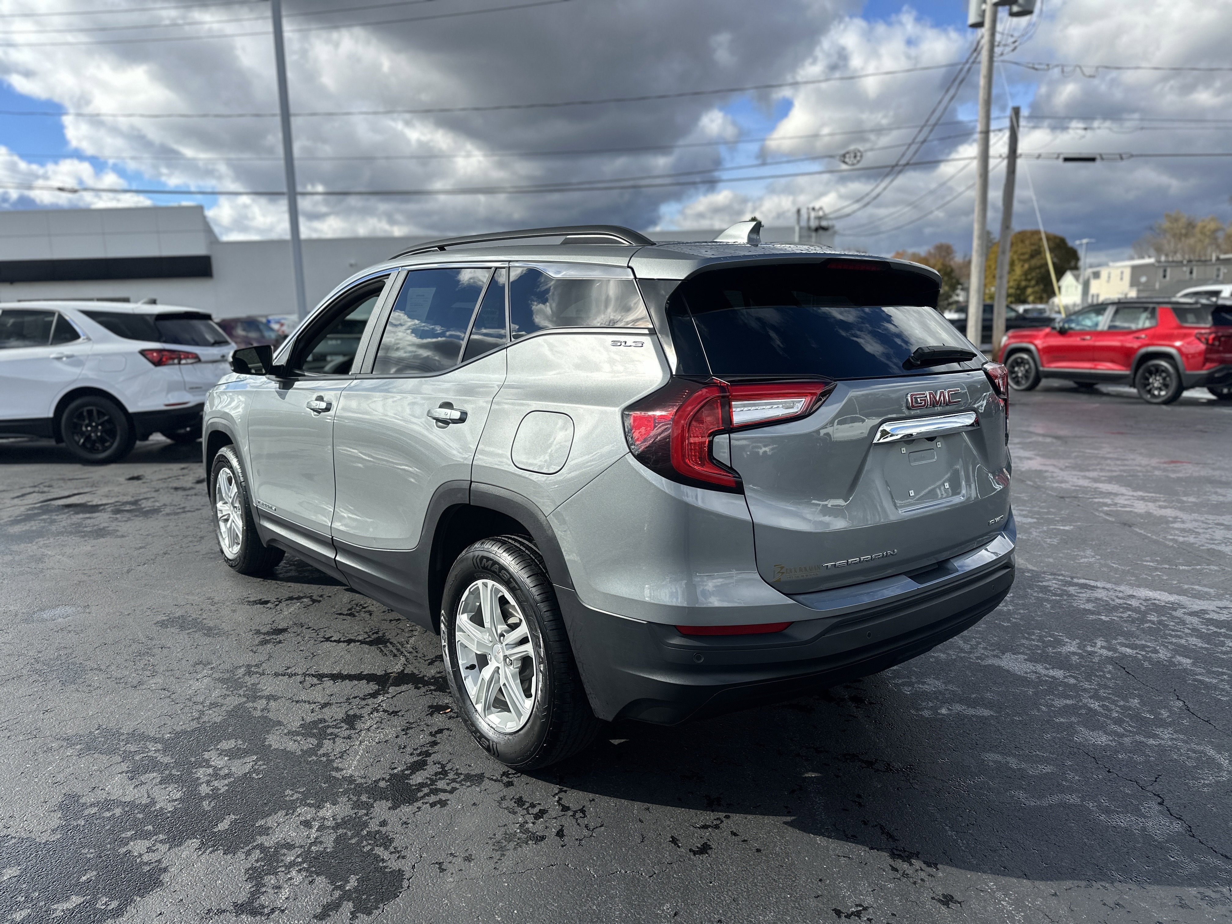 2023 GMC Terrain SLE