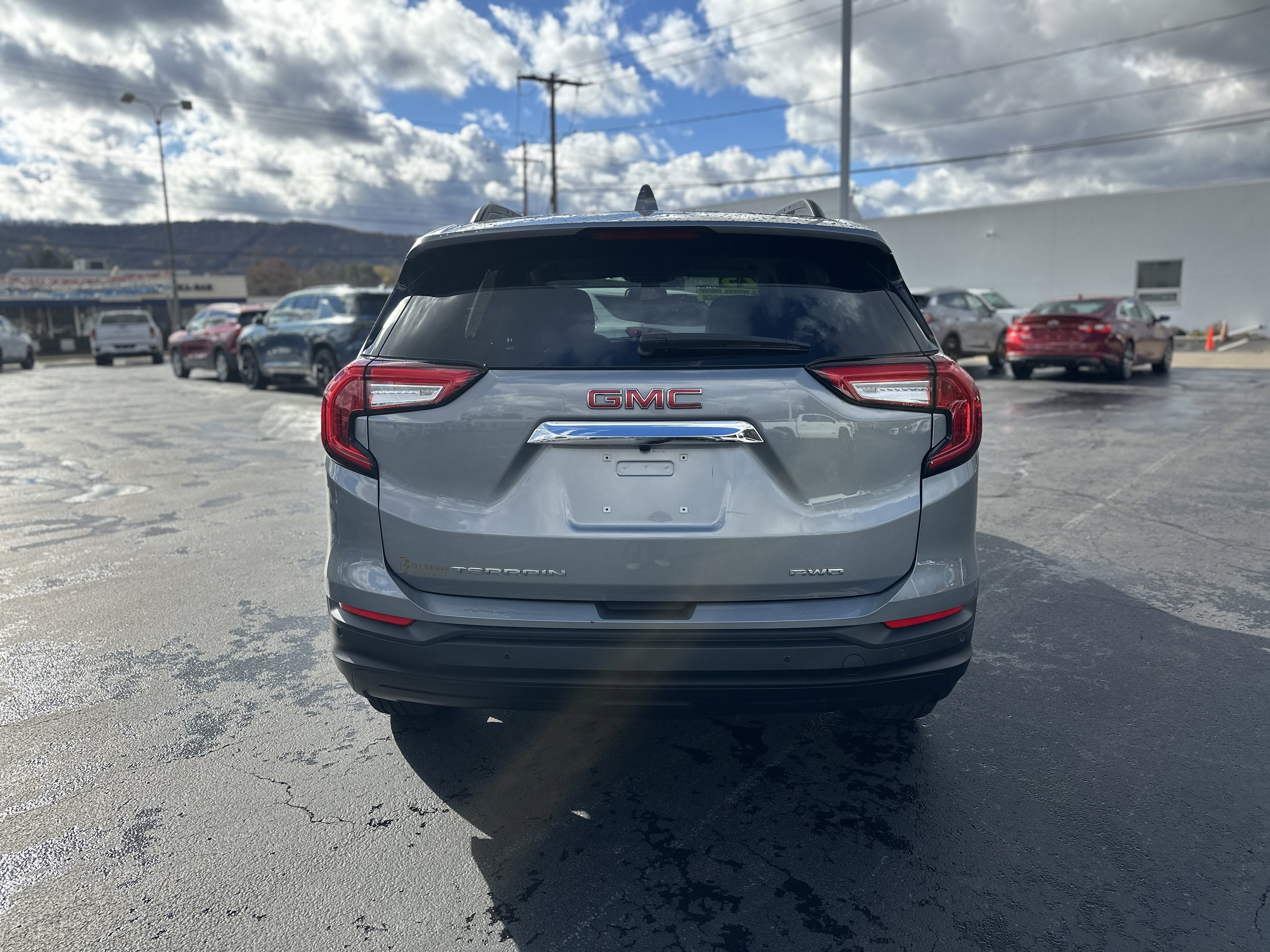 2023 GMC Terrain SLE