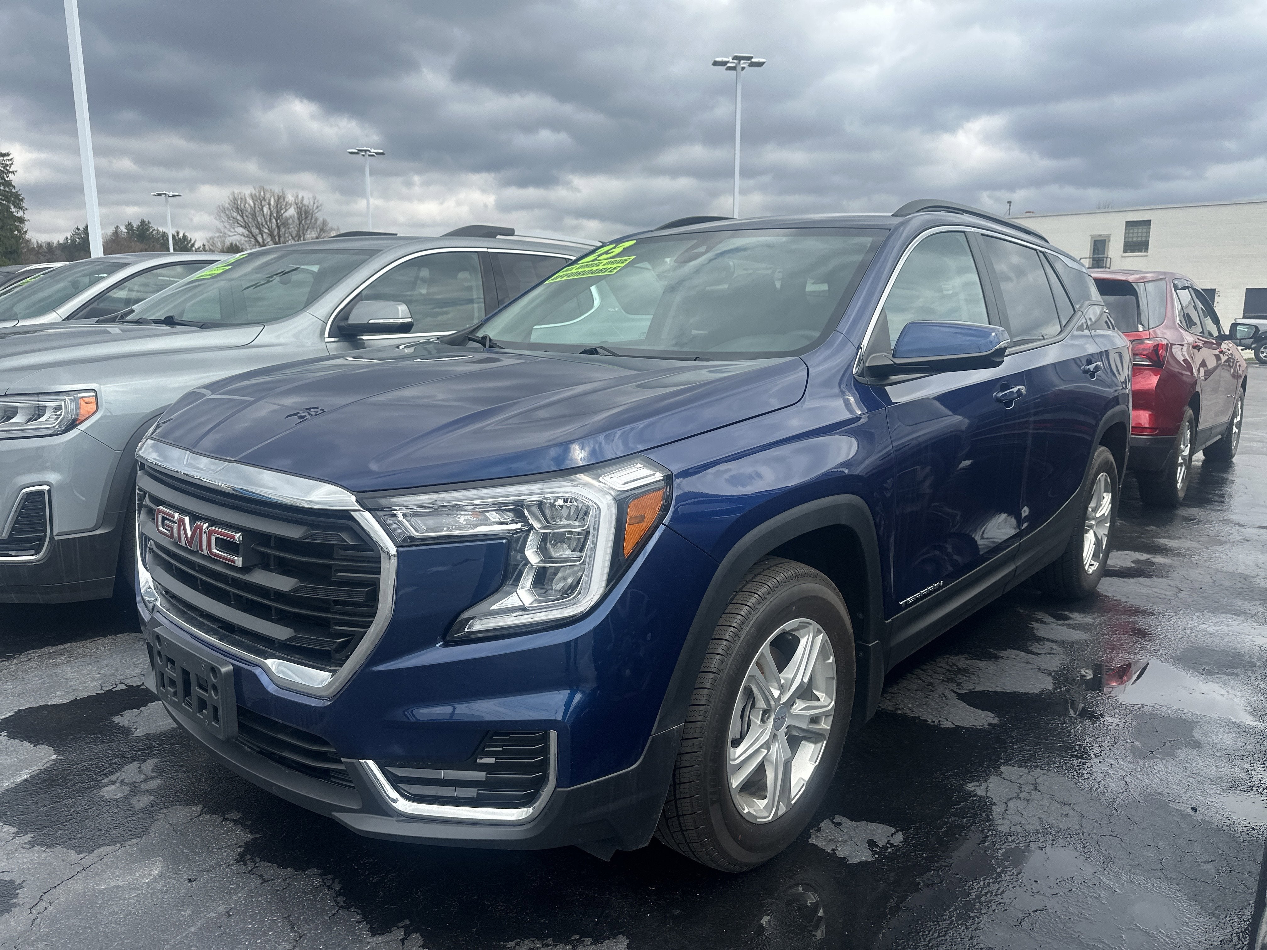 2023 GMC Terrain SLE