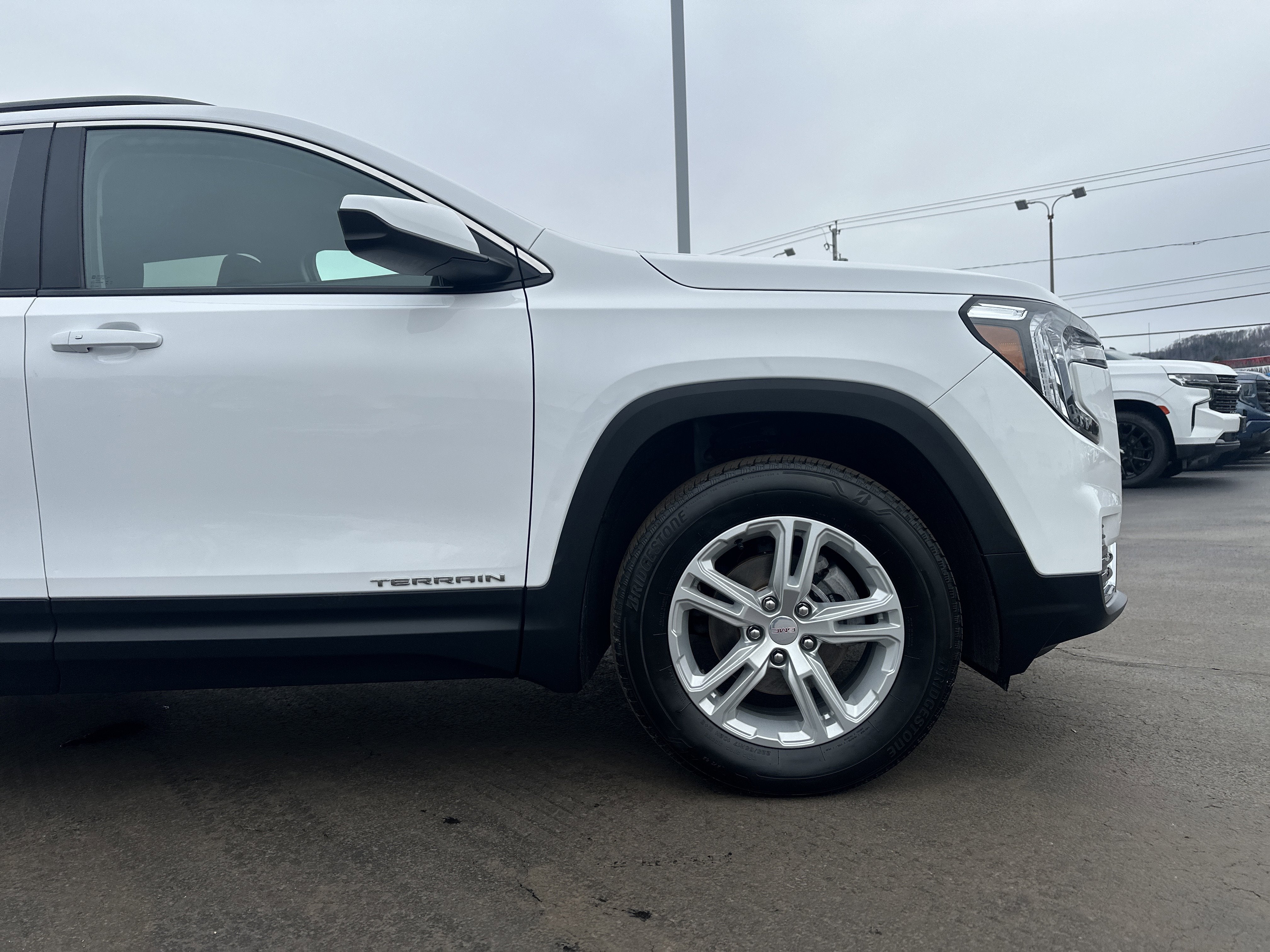 2024 GMC Terrain SLE