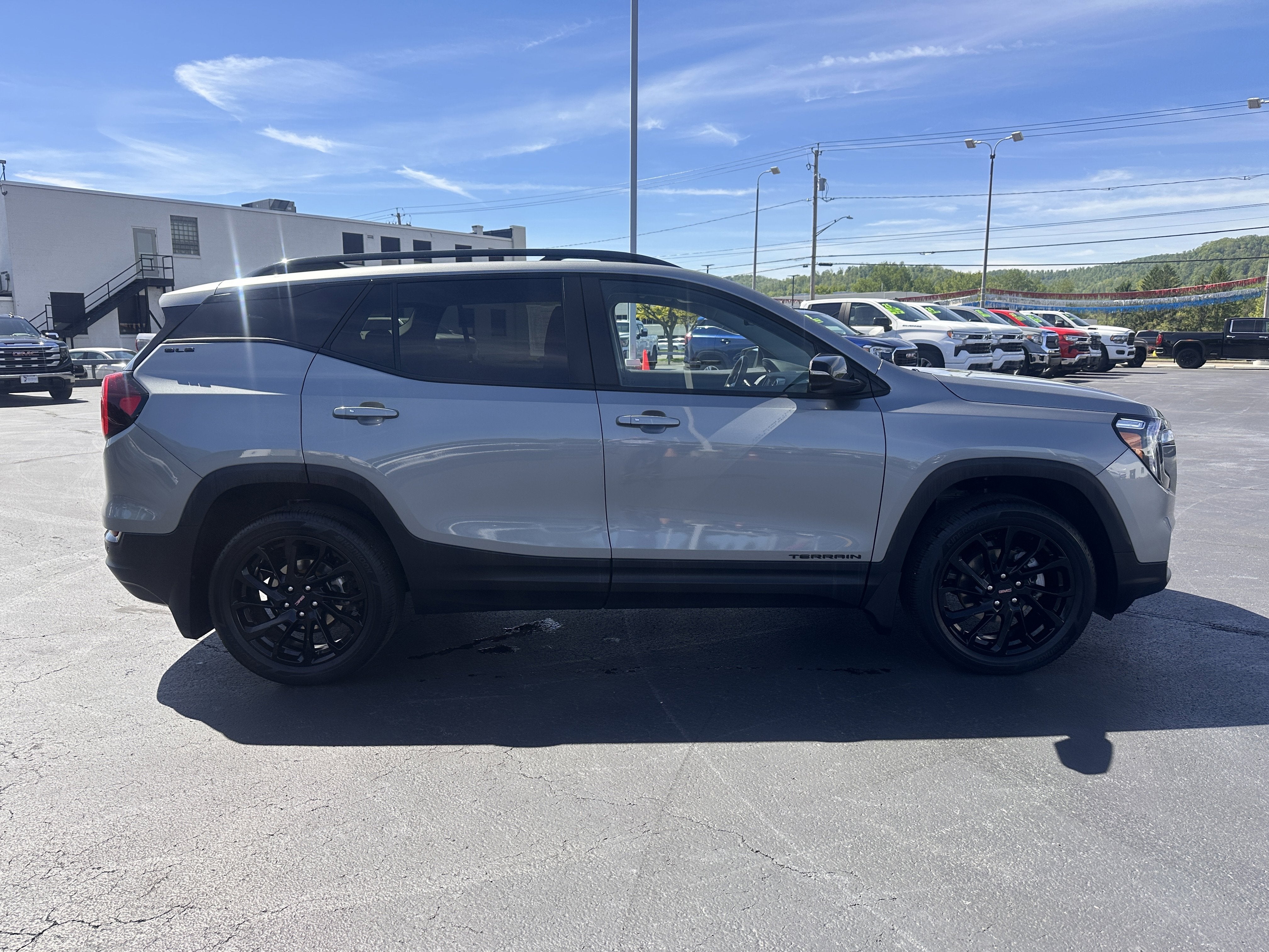 2023 GMC Terrain SLE