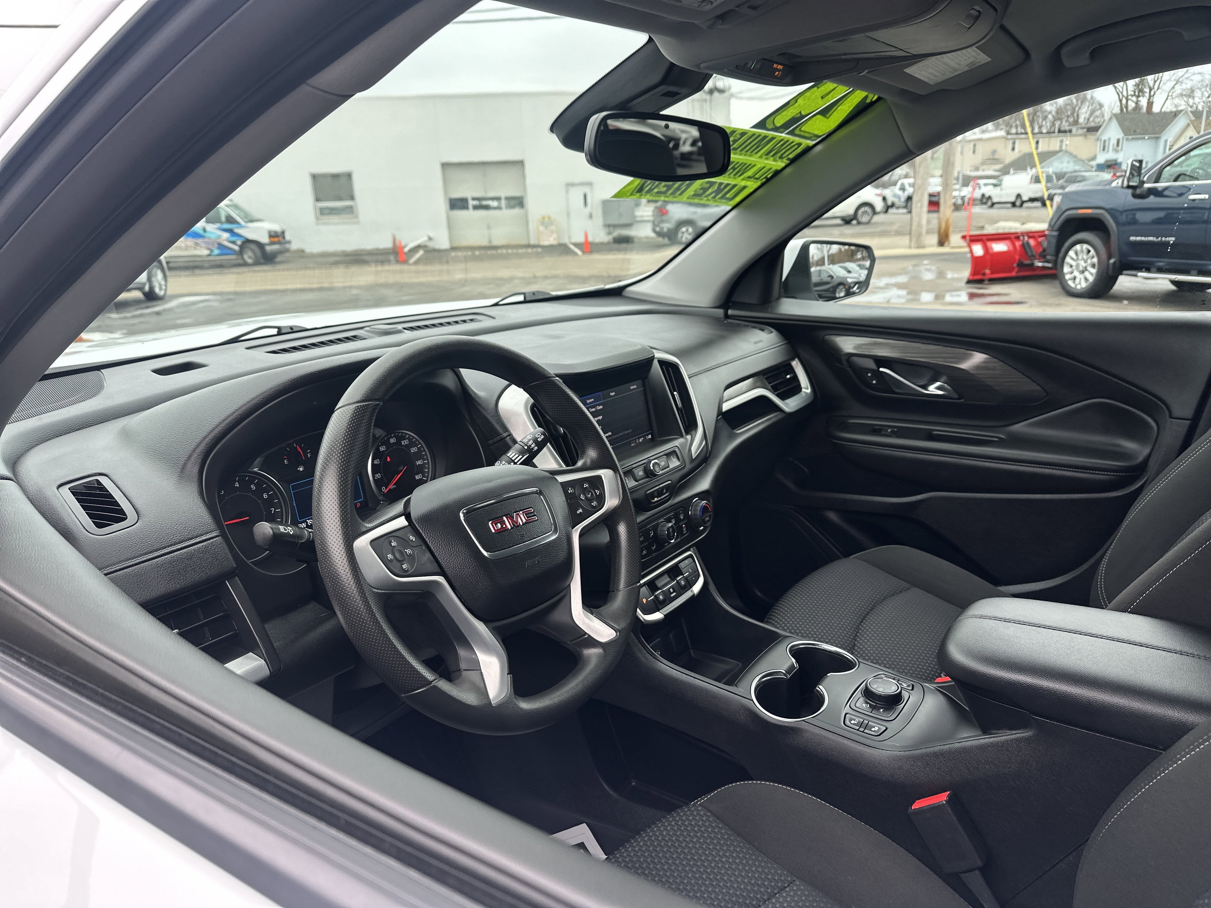 2024 GMC Terrain SLE