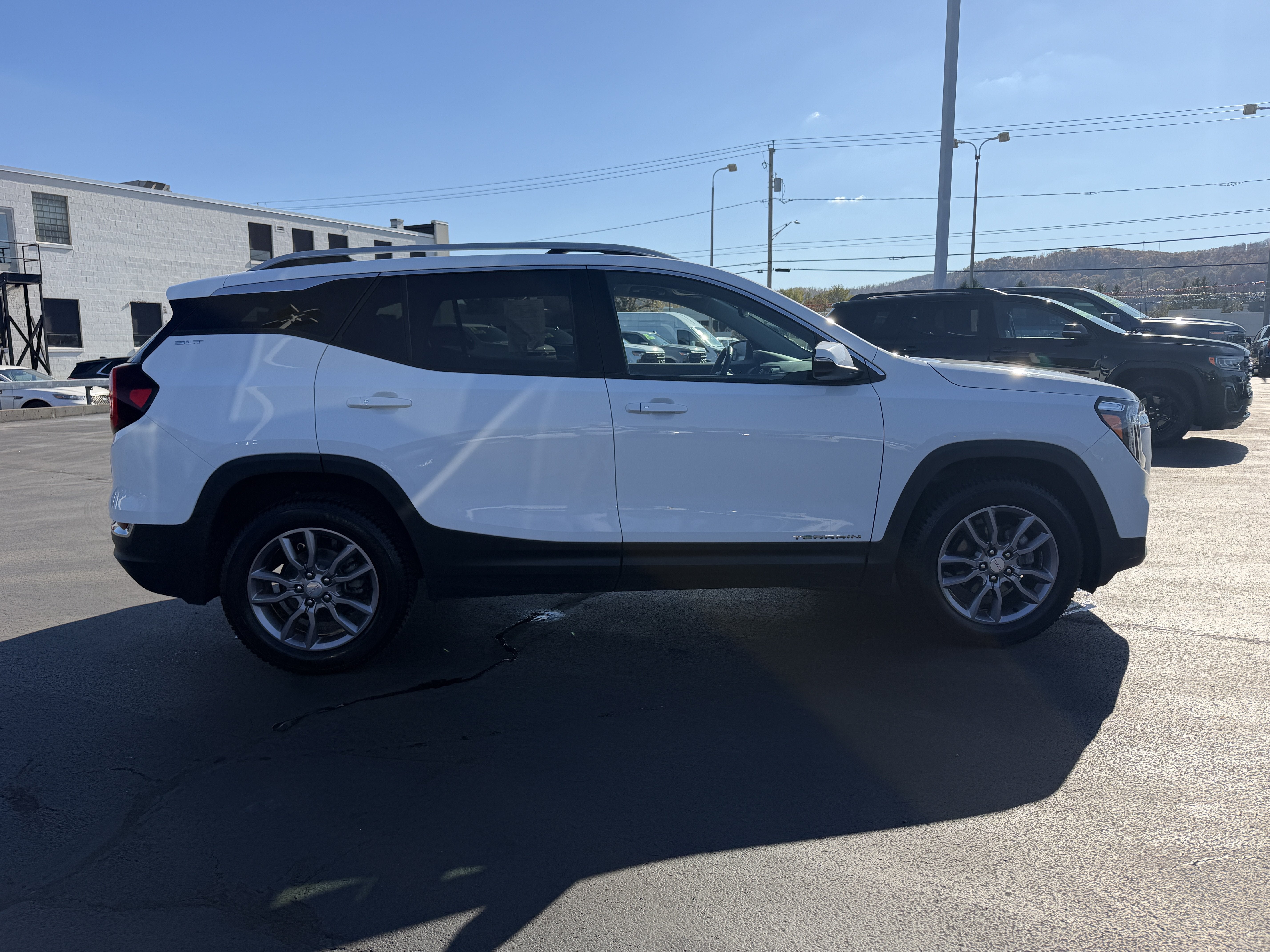 2023 GMC Terrain SLT