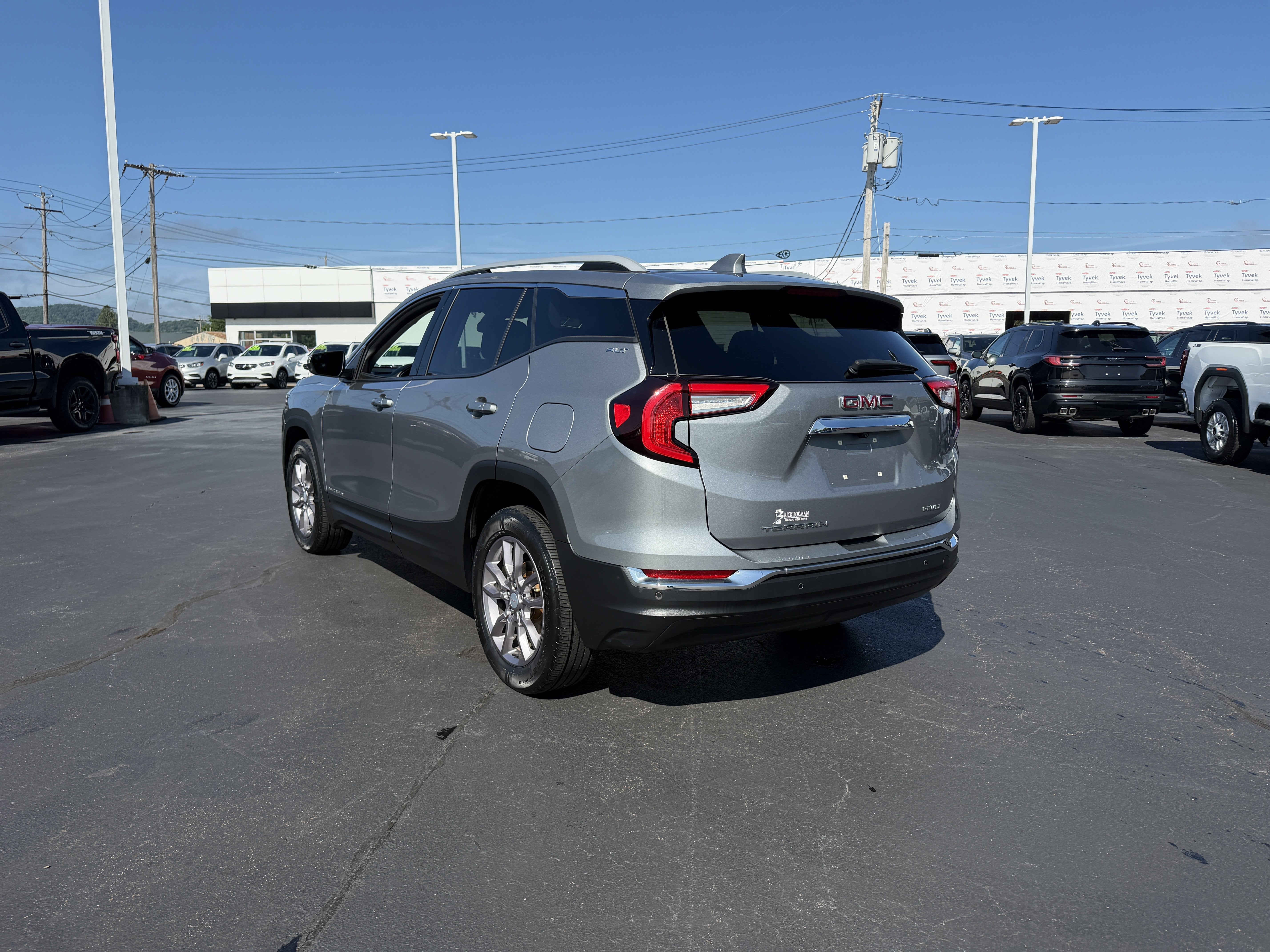 2023 GMC Terrain SLT