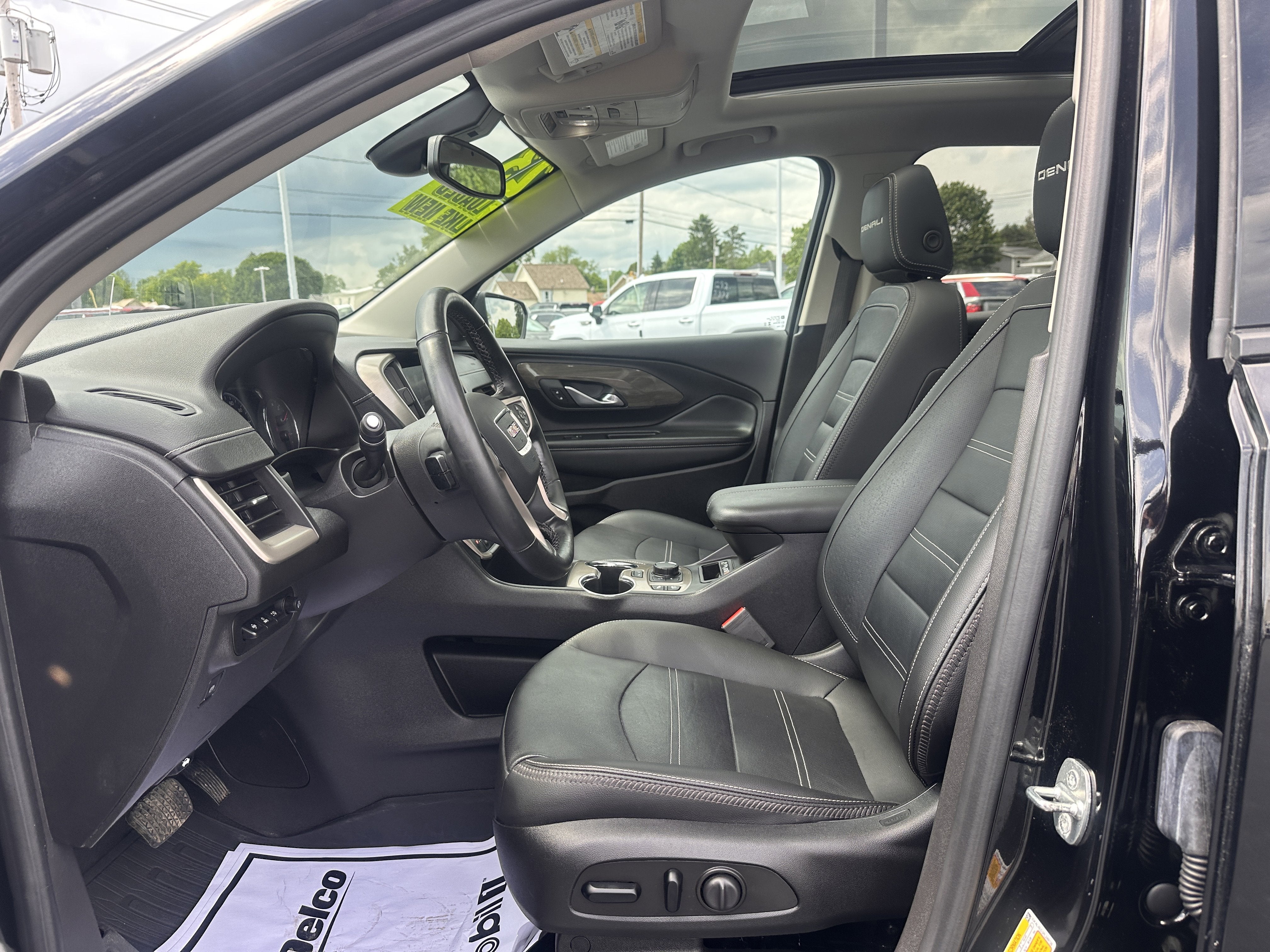 2023 GMC Terrain Denali