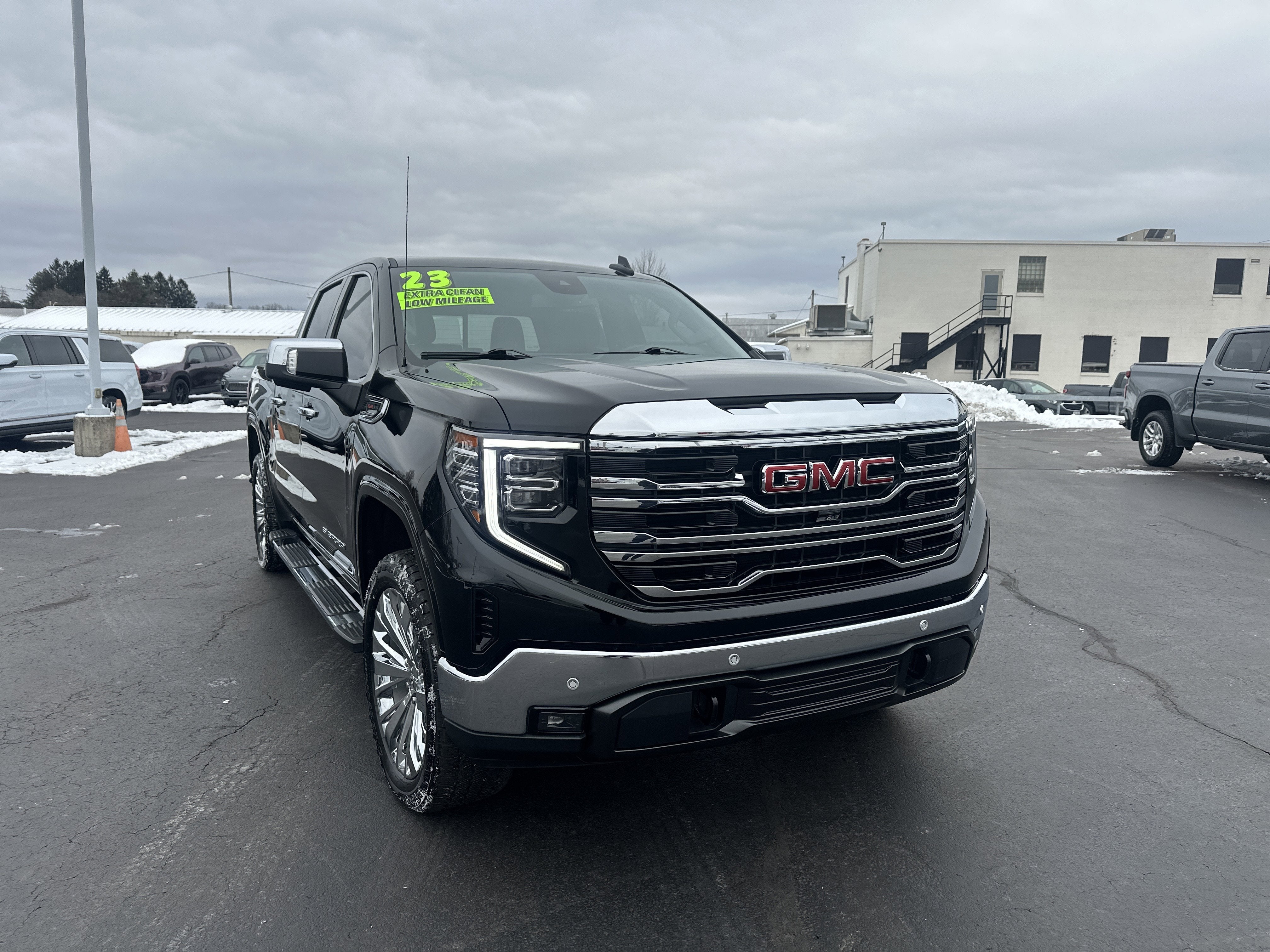 2023 GMC Sierra 1500 SLT