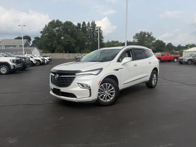 2023 Buick Enclave Essence