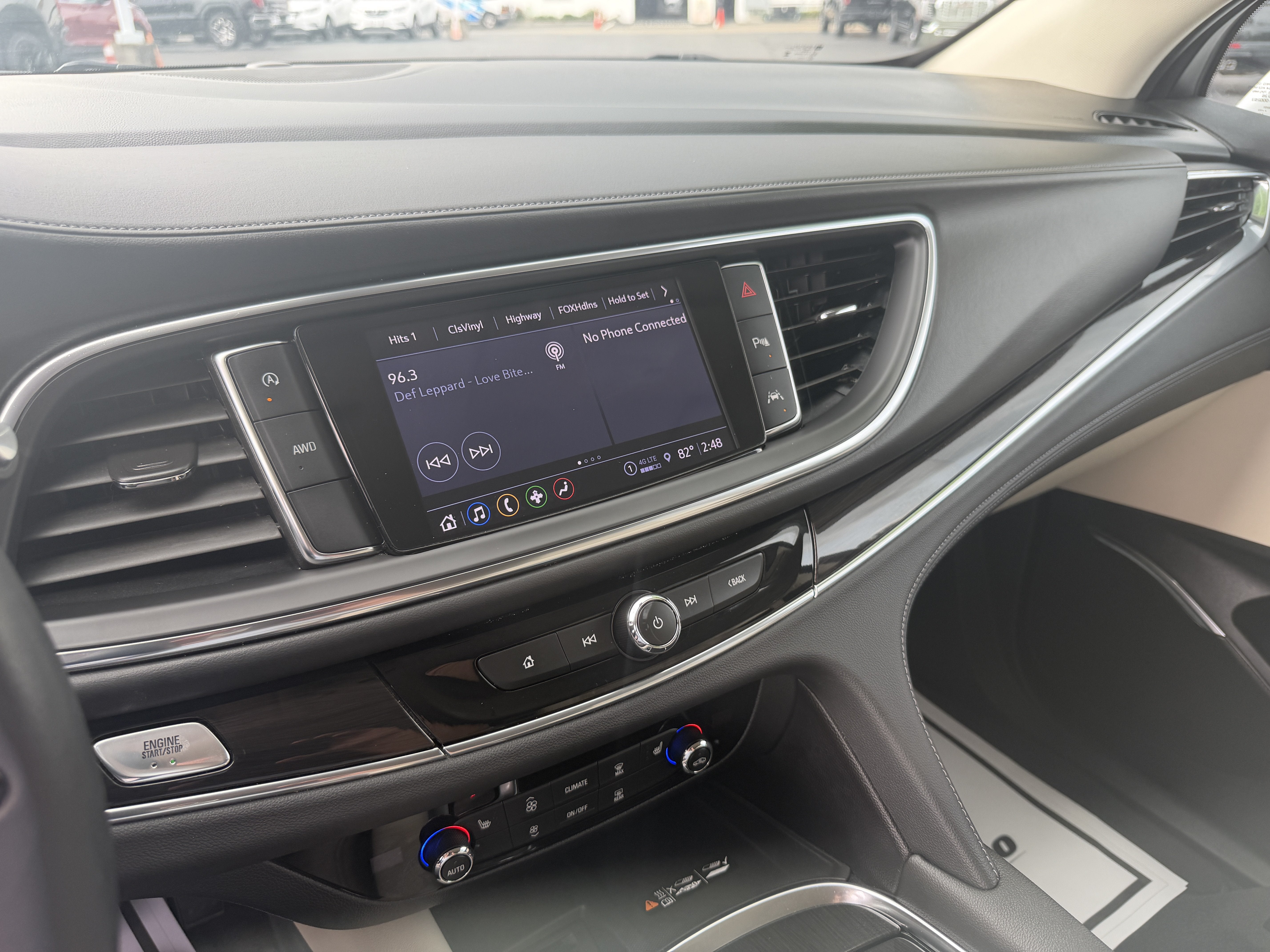 2023 Buick Enclave Essence