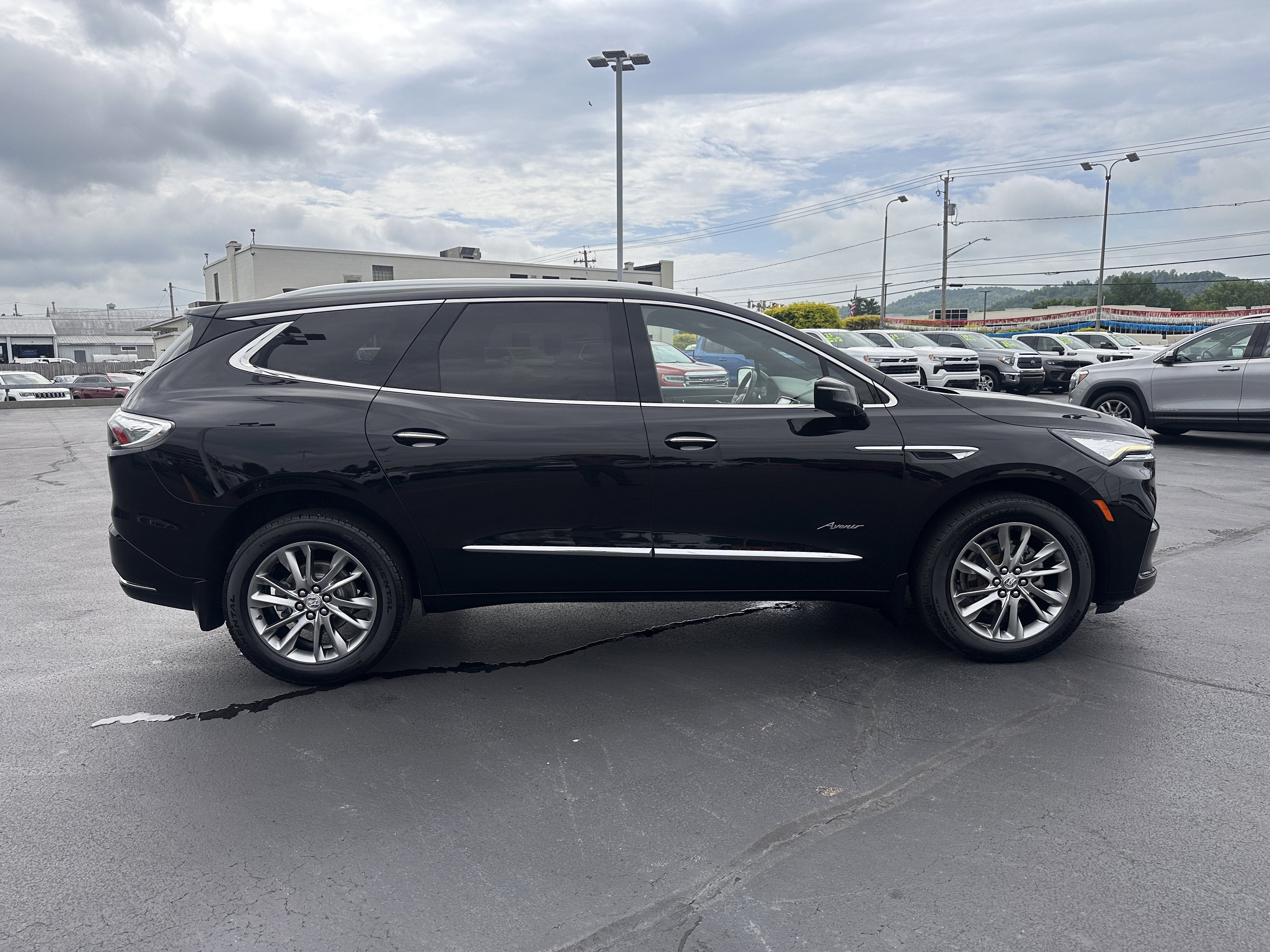 2023 Buick Enclave Avenir