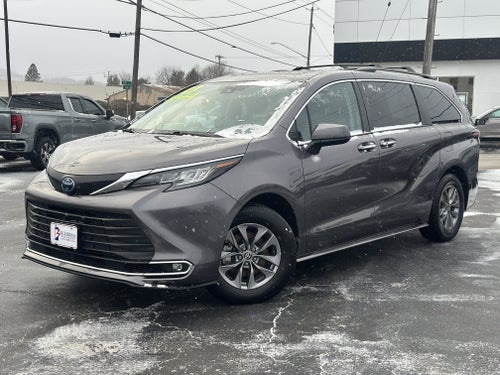 2023 Toyota Sienna XLE