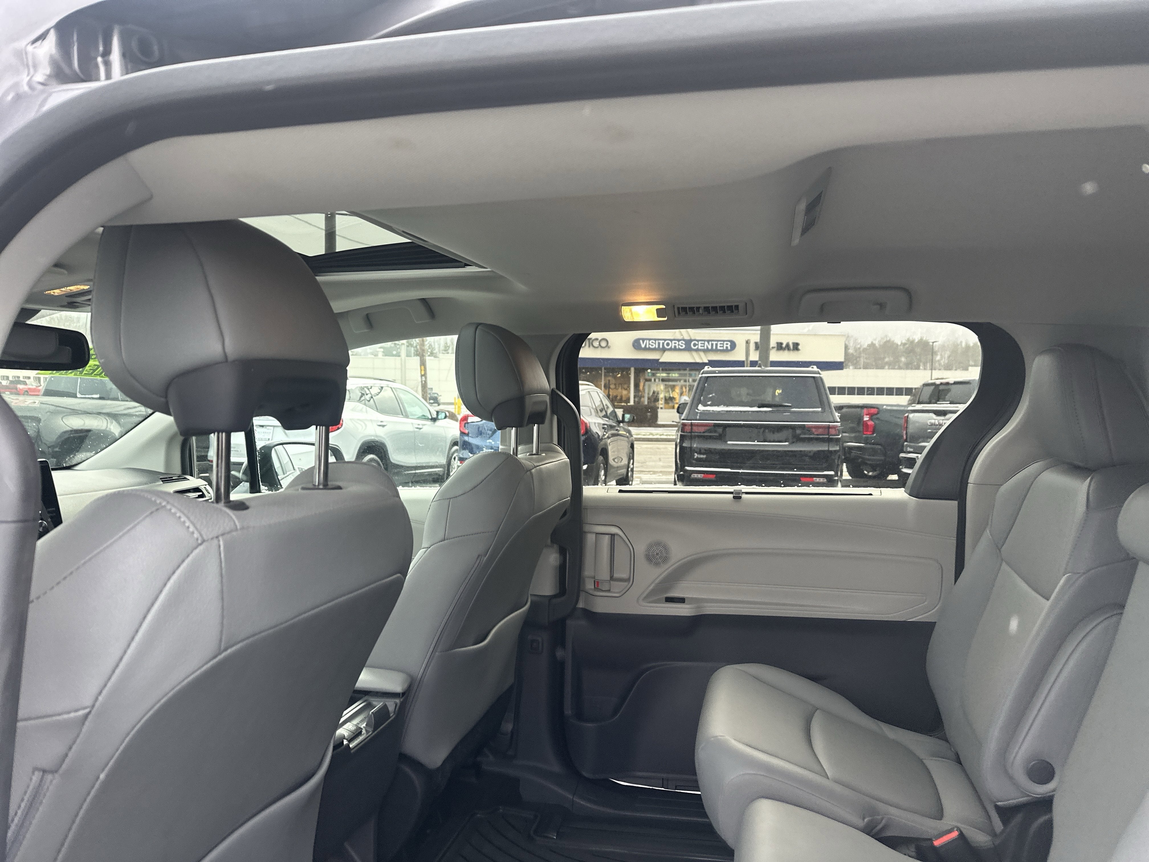 2023 Toyota Sienna XLE