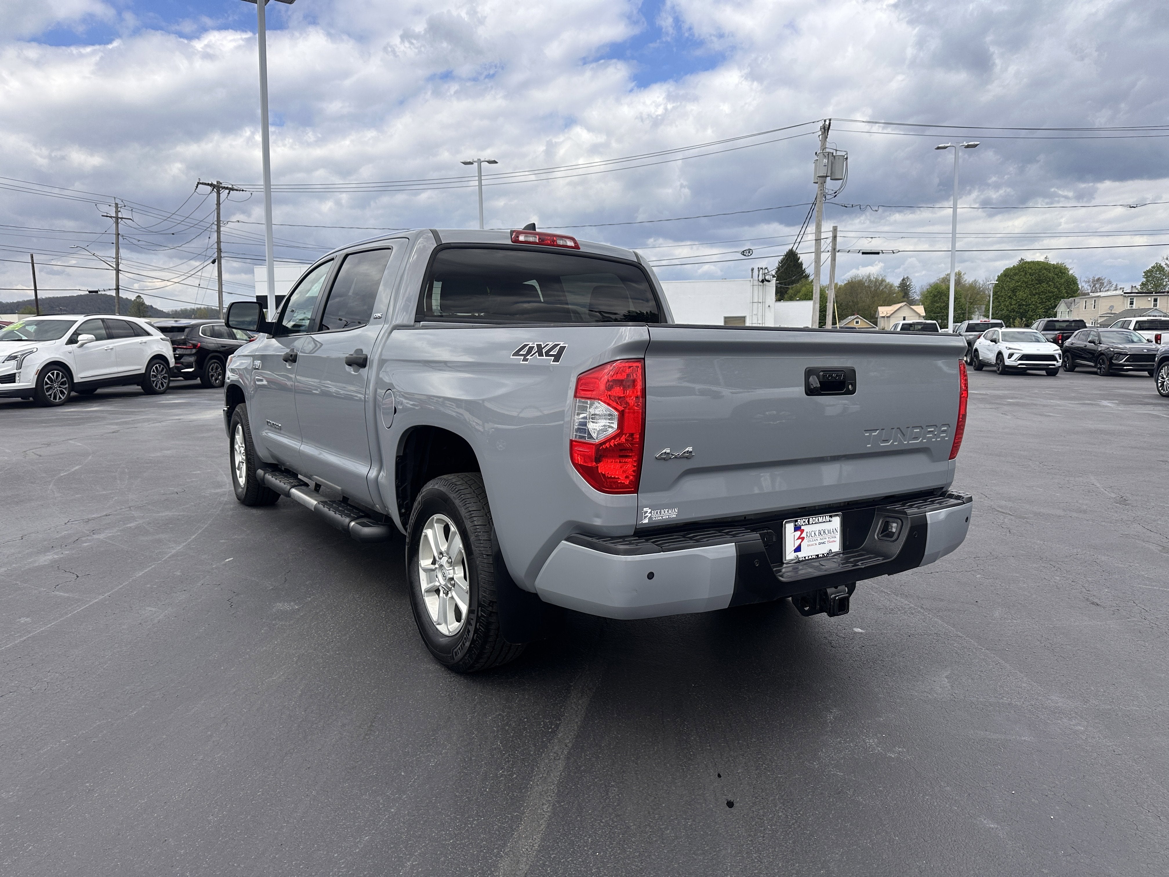 2020 Toyota Tundra 4WD SR5